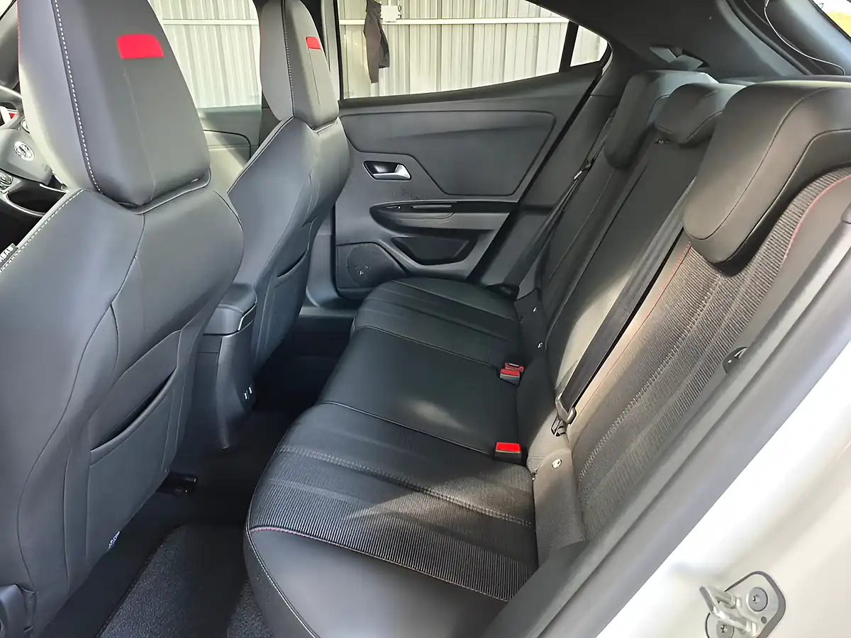 Used 2023 Vauxhall Mokka Gs White - Interior and Exterior details 16