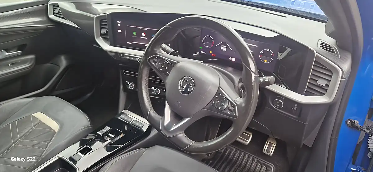 Used 2023 Vauxhall Mokka Ultimate Blue - Interior and Exterior details 15