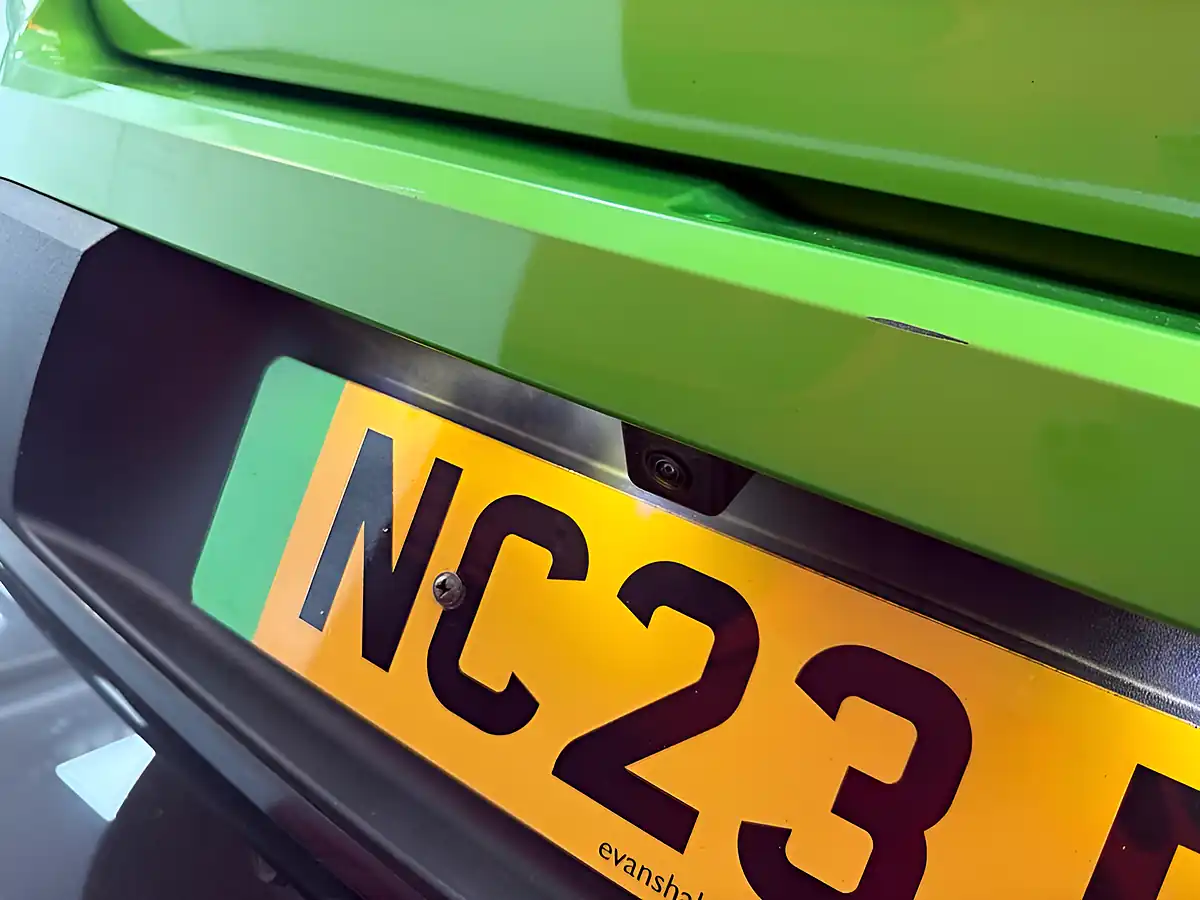 Used 2023 Vauxhall Mokka Ultimate Green - Interior and Exterior details 10