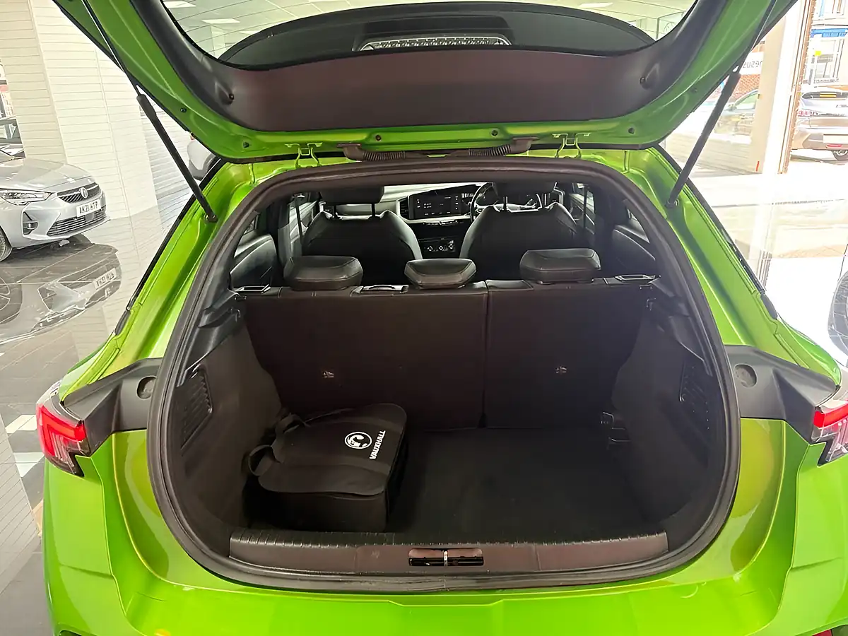 Used 2023 Vauxhall Mokka Ultimate Green - Interior and Exterior details 11