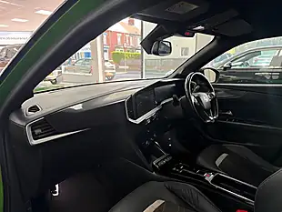 Used 2023 Vauxhall Mokka Ultimate Green - Interior and Exterior details 14