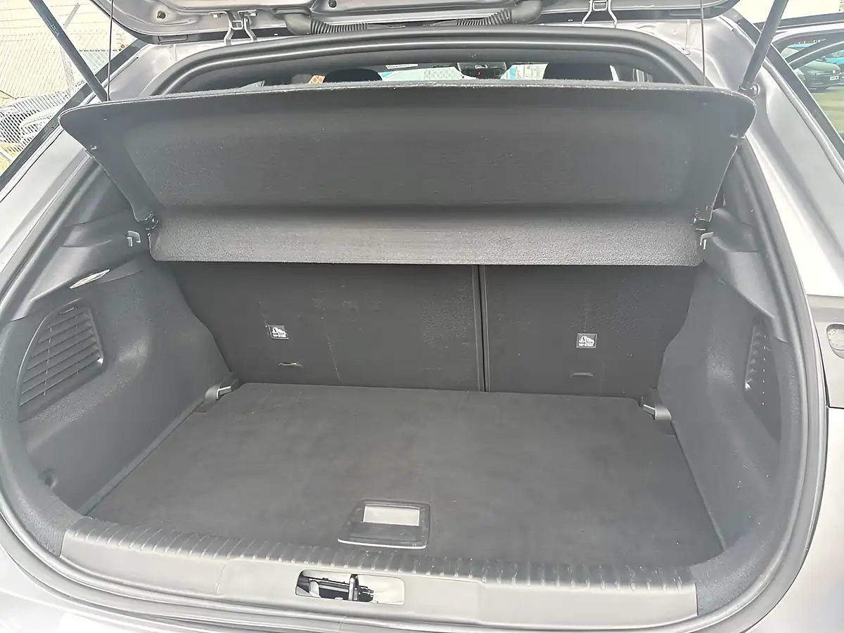 Used 2023 Vauxhall Mokka Ultimate Grey - Interior and Exterior details 15