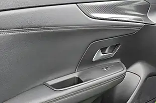Used 2023 Vauxhall Mokka Ultimate Iconic Green - Interior and Exterior details 13