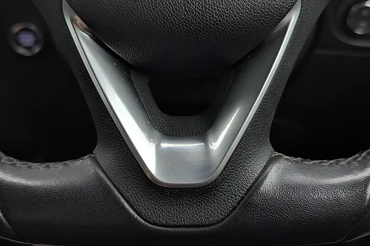 Used 2023 Vauxhall Mokka Ultimate Iconic Green - Interior and Exterior details 14