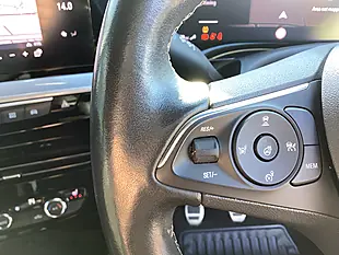 Used 2023 Vauxhall Mokka Ultimate Iconic Green (metallic Paint) - Interior and Exterior details 12