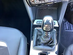Used 2023 Vauxhall Mokka Ultimate Iconic Green (metallic Paint) - Interior and Exterior details 7