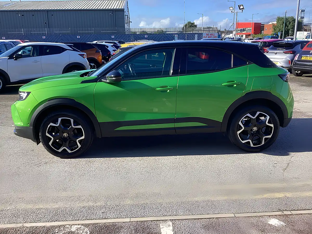 Used 2023 Vauxhall Mokka Ultimate Iconic Green (metallic Paint) - Interior and Exterior details 9