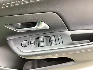 Used 2023 Vauxhall Mokka Ultimate Iconic Green (metallic Paint) - Interior and Exterior details 13