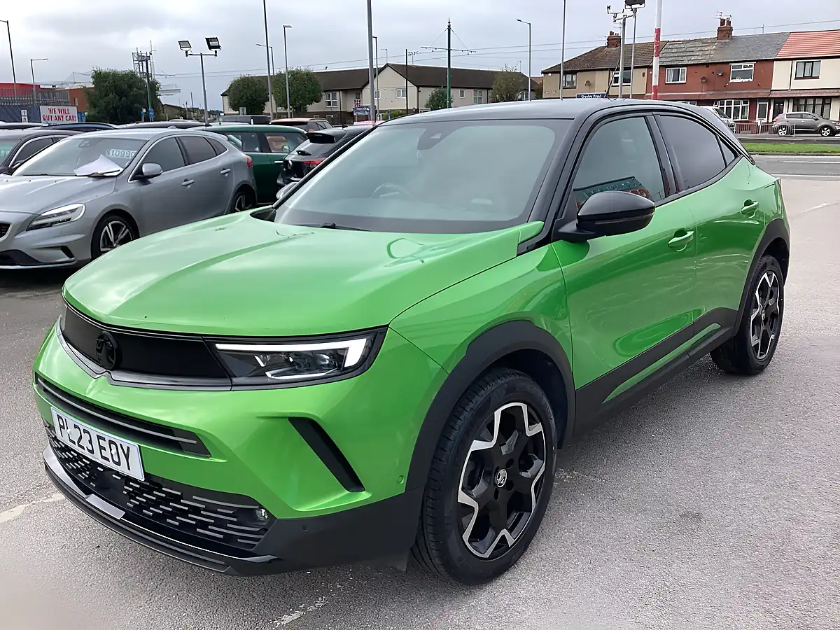 Used 2023 Vauxhall Mokka Ultimate Iconic Green (metallic Paint) - Interior and Exterior details 5