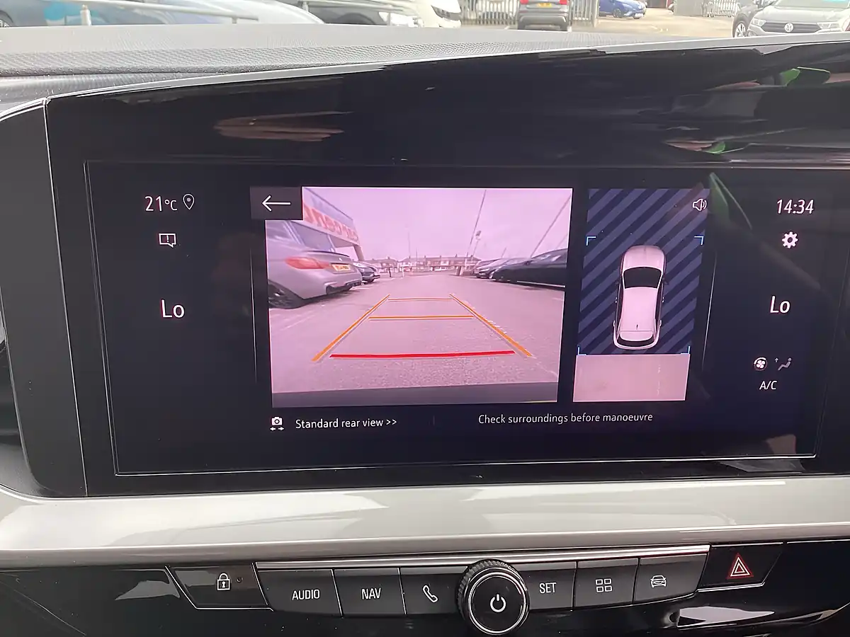 Used 2023 Vauxhall Mokka Ultimate Iconic Green (metallic Paint) - Interior and Exterior details 7