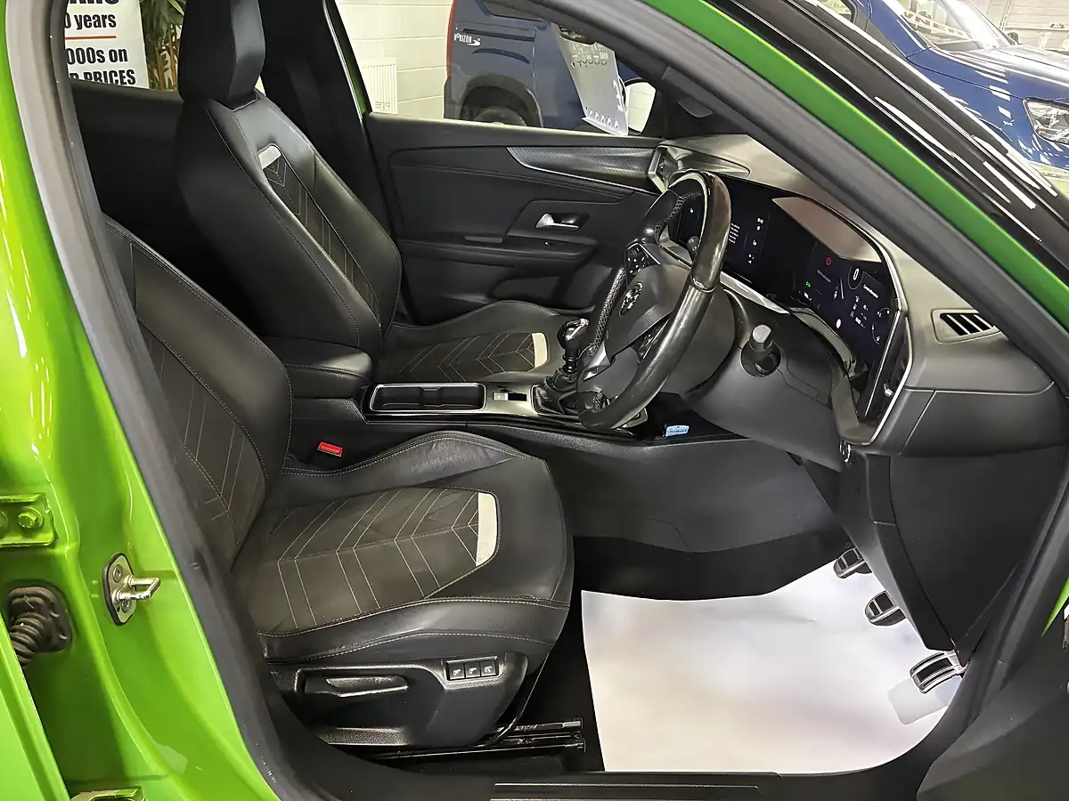 Used 2023 Vauxhall Mokka Ultimate Matcha Green - Interior and Exterior details 9