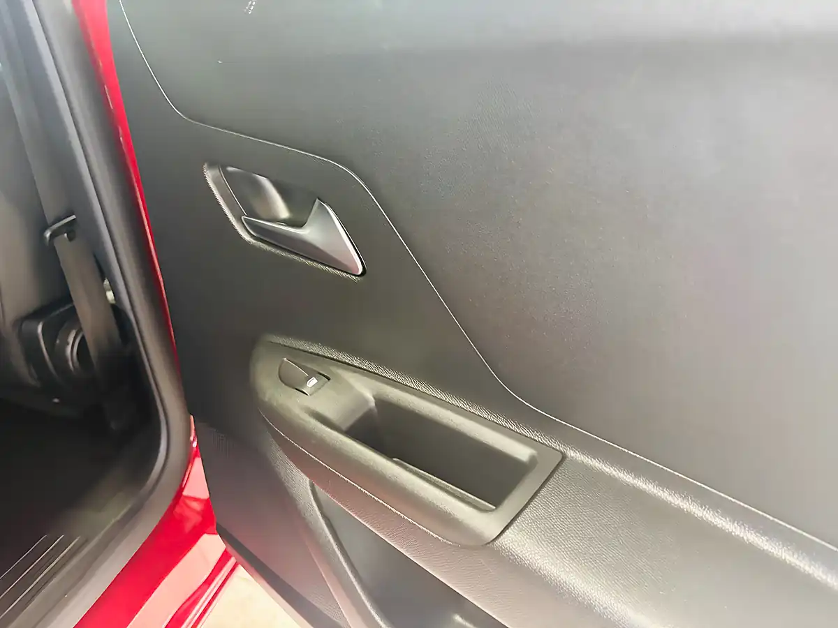 Used 2023 Vauxhall Mokka Ultimate Red - Interior and Exterior details 14
