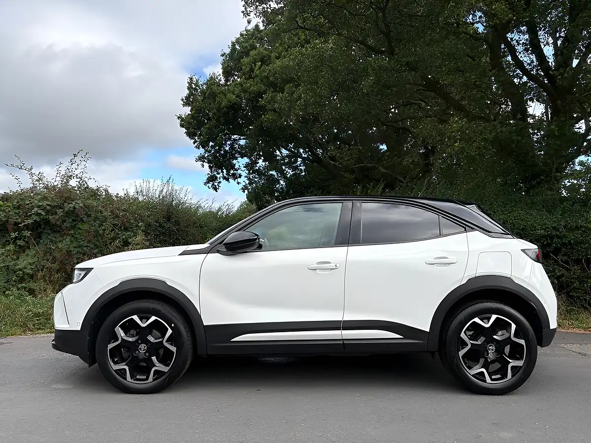 Used 2023 Vauxhall Mokka Ultimate White - Interior and Exterior details 4