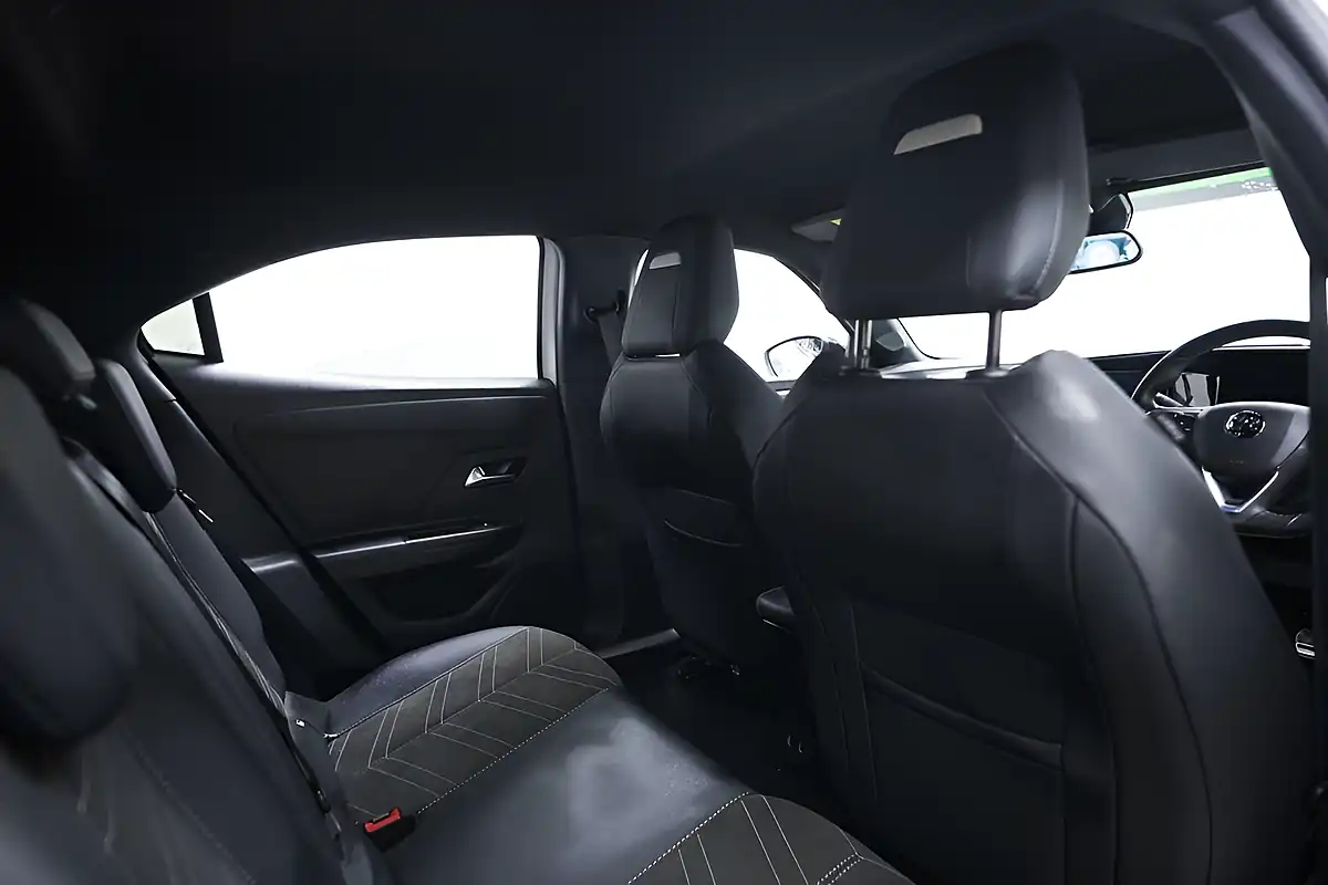 Used 2023 Vauxhall Mokka Ultimate White - Interior and Exterior details 11