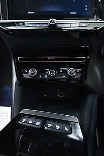 Used 2023 Vauxhall Mokka Ultimate White - Interior and Exterior details 16