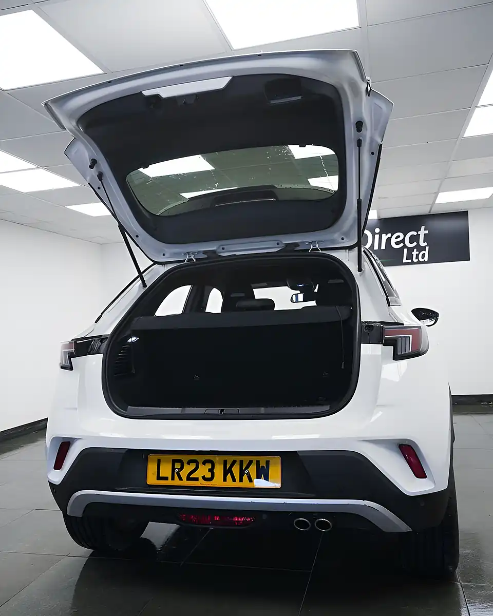 Used 2023 Vauxhall Mokka Ultimate White - Interior and Exterior details 7