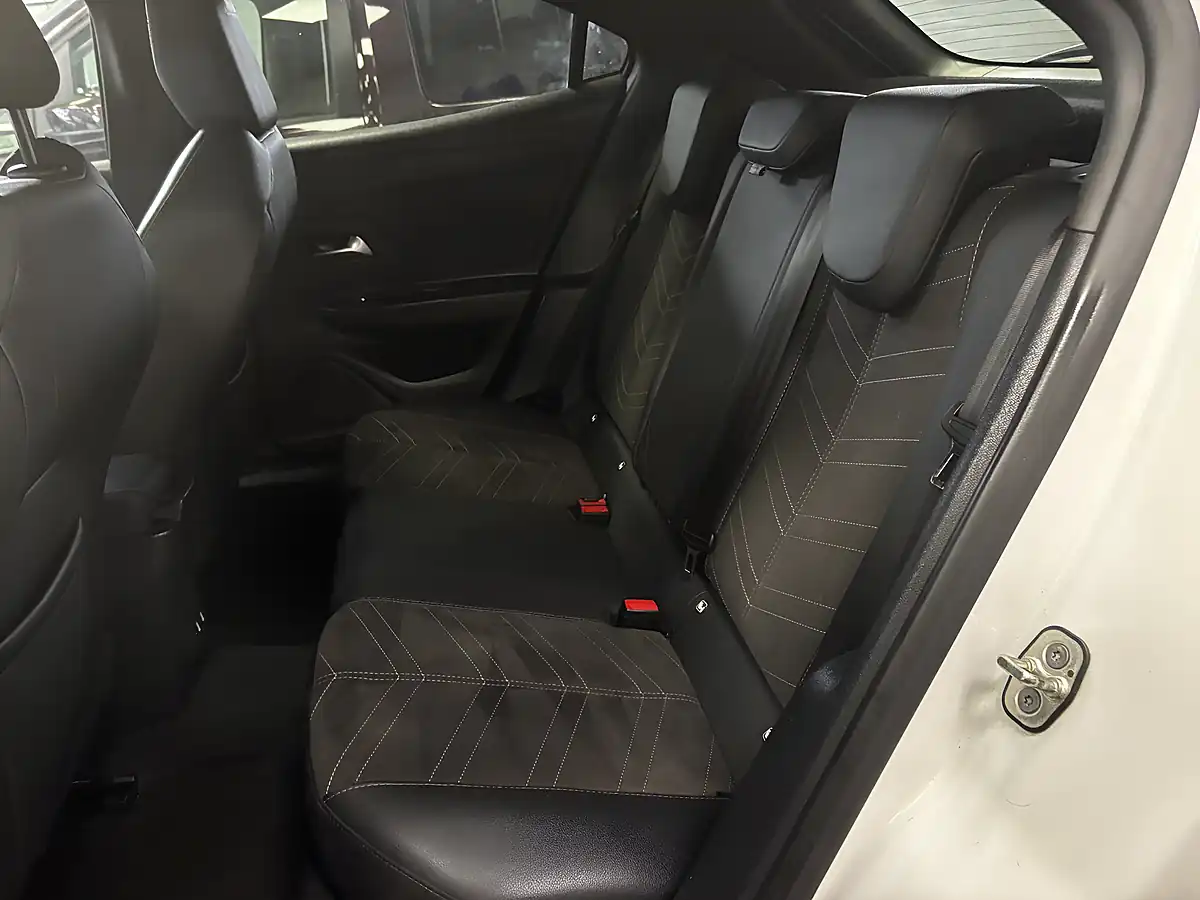 Used 2023 Vauxhall Mokka Ultimate White - Interior and Exterior details 18