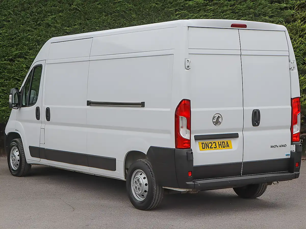 Used 2023 Vauxhall Movano 3500 Biturbo Prime Kaolin White - Interior and Exterior details 10