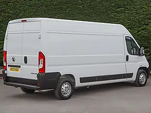 Used 2023 Vauxhall Movano 3500 Biturbo Prime Kaolin White - Interior and Exterior details 6