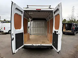 Used 2023 Vauxhall Movano 3500 L2 H2 White - Interior and Exterior details 5