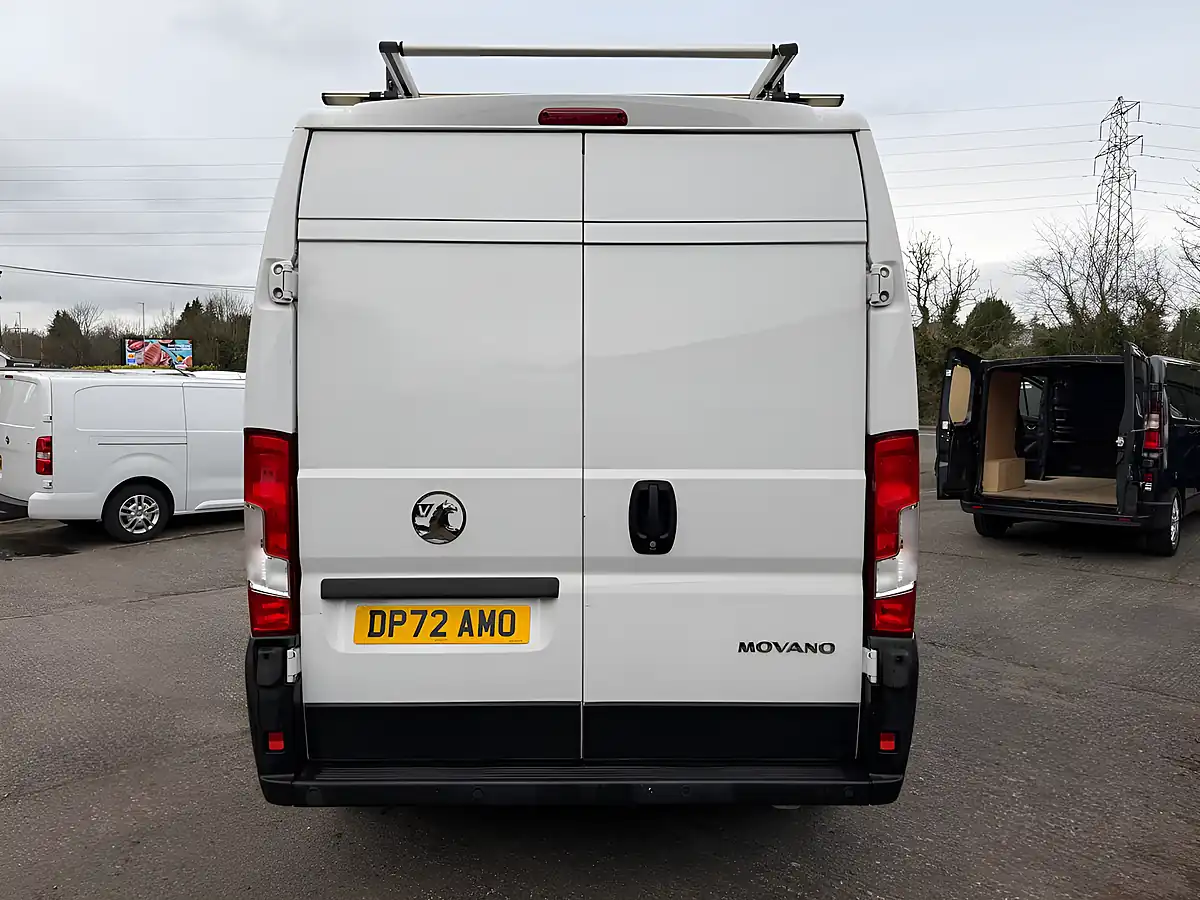 Used 2023 Vauxhall Movano 3500 L2 H2 White - Interior and Exterior details 8