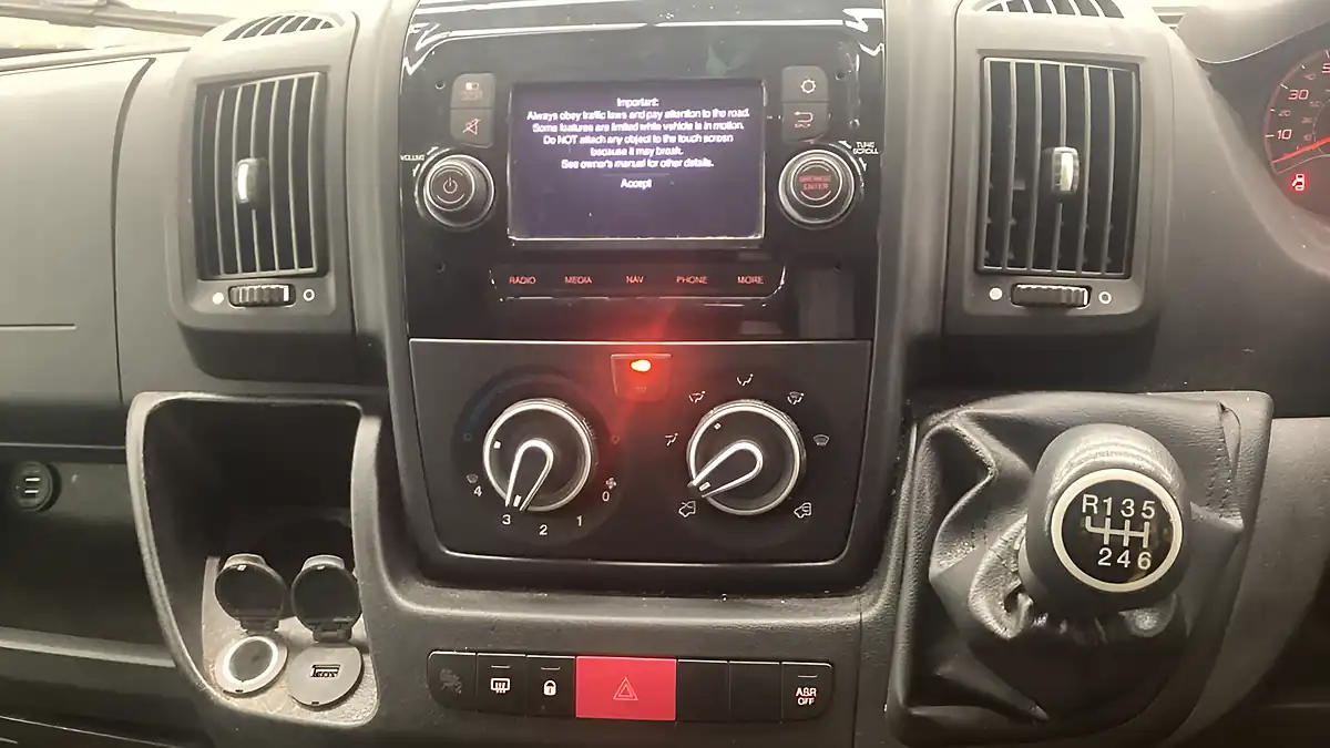 Used 2023 Vauxhall Movano Dynamic White - Interior and Exterior details 10