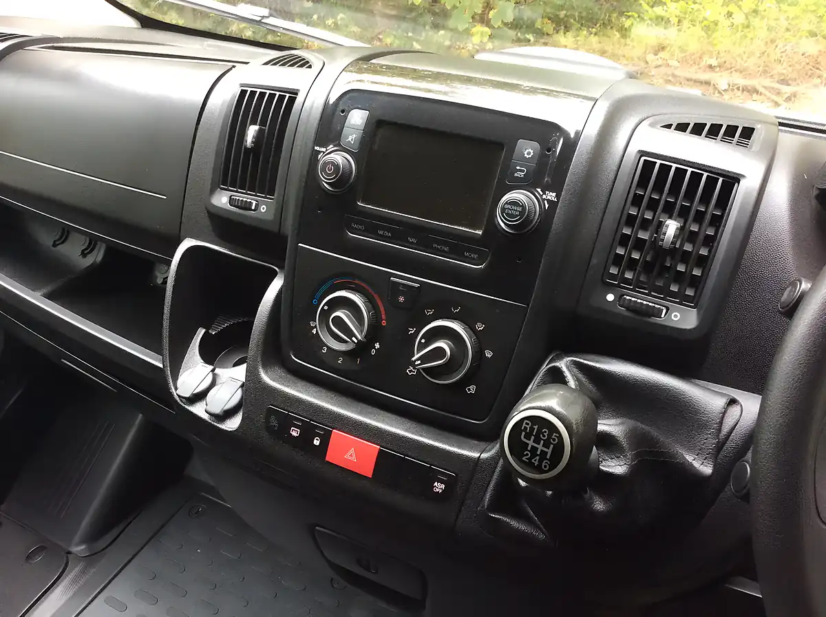 Used 2023 Vauxhall Movano Dynamic White - Interior and Exterior details 10