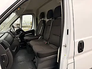 Used 2023 Vauxhall Movano F3500 Dynamic Lwb Extra High Roof White - Interior and Exterior details 10