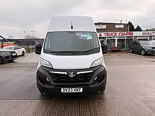 Used 2023 Vauxhall Movano F3500 Dynamic Lwb Extra High Roof White - Interior and Exterior details 9