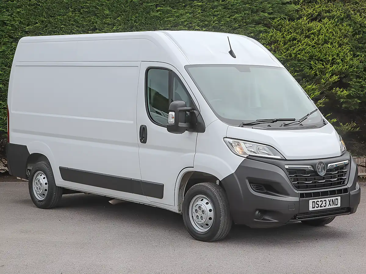 Used 2023 Vauxhall Movano Prime Kaolin White - Interior and Exterior details 4