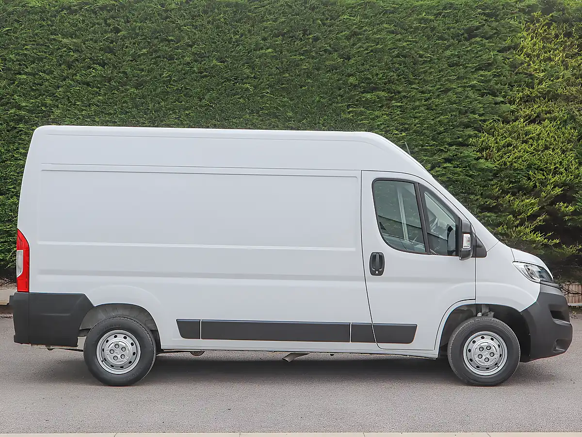 Used 2023 Vauxhall Movano Prime Kaolin White - Interior and Exterior details 5