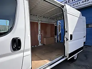 Used 2023 Vauxhall Movano Prime L2H2 White - Interior and Exterior details 11