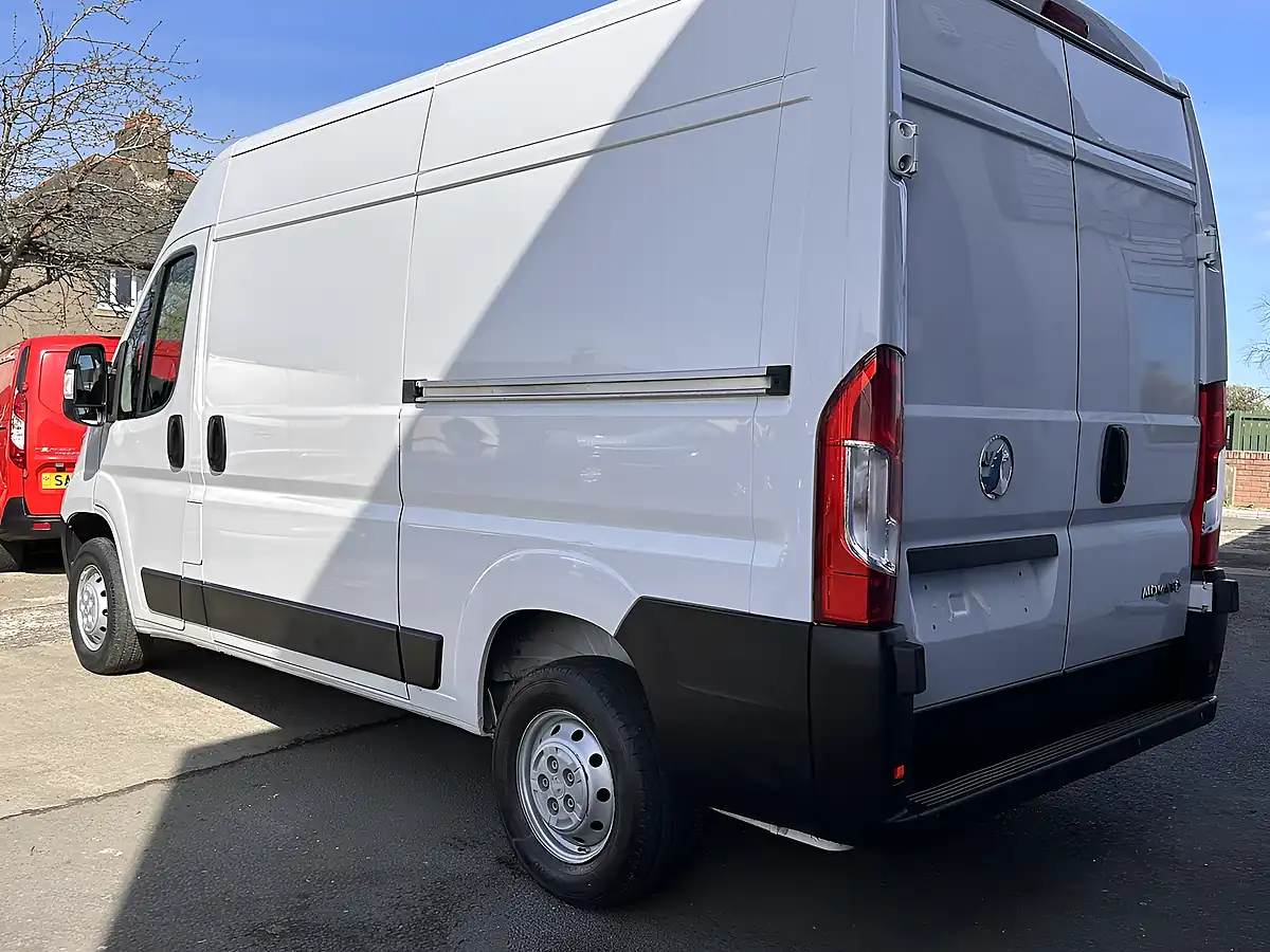 Used 2023 Vauxhall Movano Prime L2H2 White - Interior and Exterior details 6