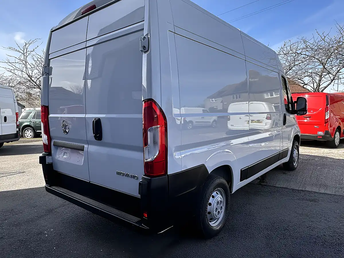 Used 2023 Vauxhall Movano Prime L2H2 White - Interior and Exterior details 7