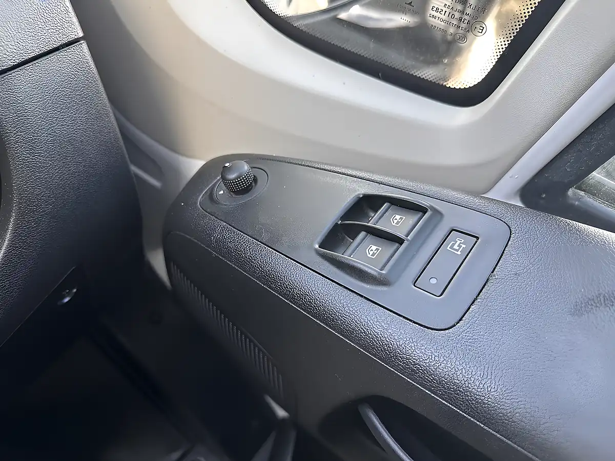 Used 2023 Vauxhall Movano Prime L3H2 Kaolin White (brilliant) - Interior and Exterior details 19