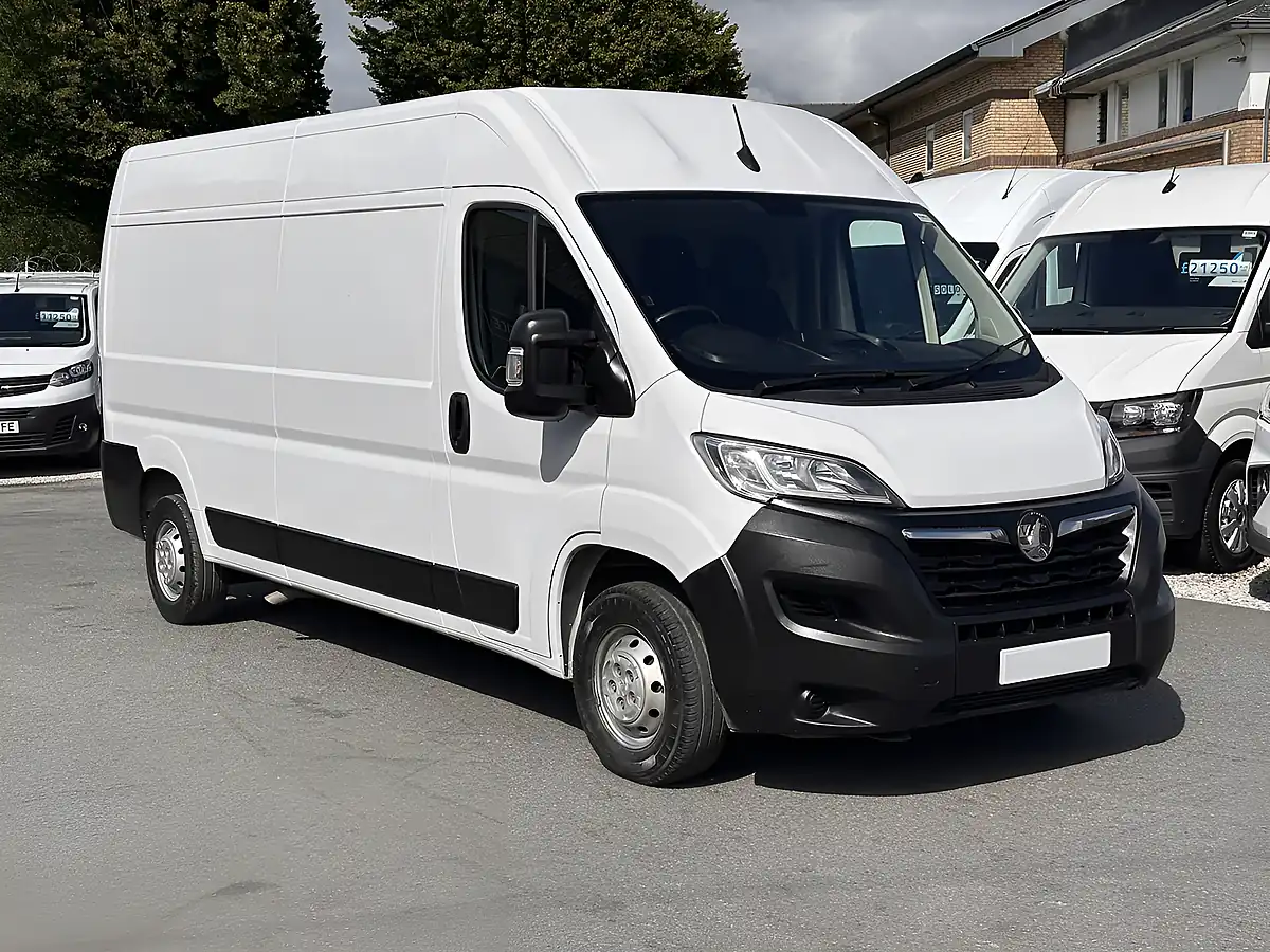 Used 2023 Vauxhall Movano Prime L3H2 Kaolin White (brilliant) - Interior and Exterior details 6