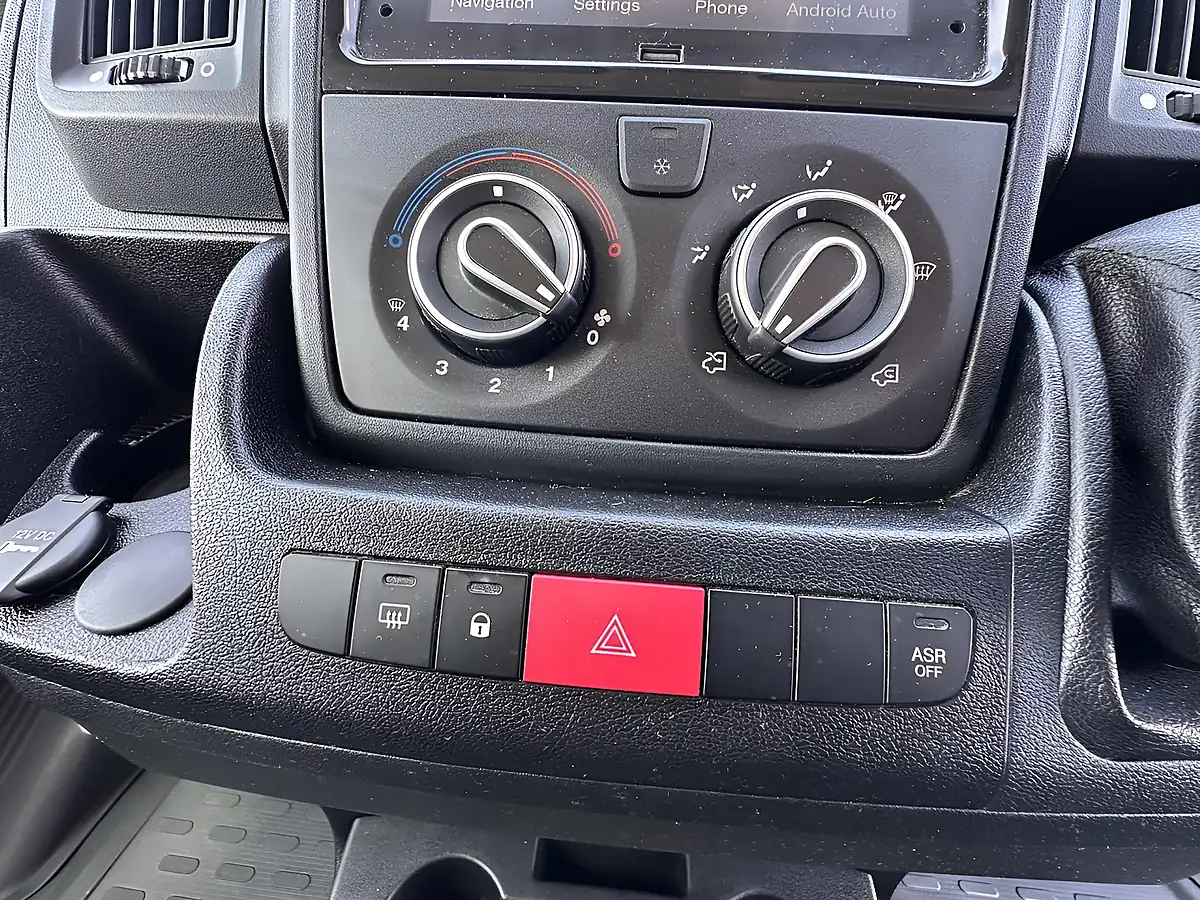 Used 2023 Vauxhall Movano Prime White - Interior and Exterior details 15
