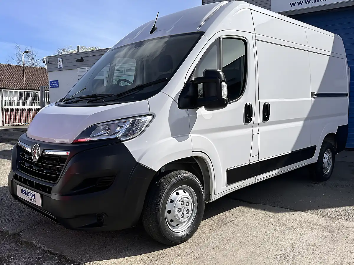 Used 2023 Vauxhall Movano Prime White - Interior and Exterior details 4