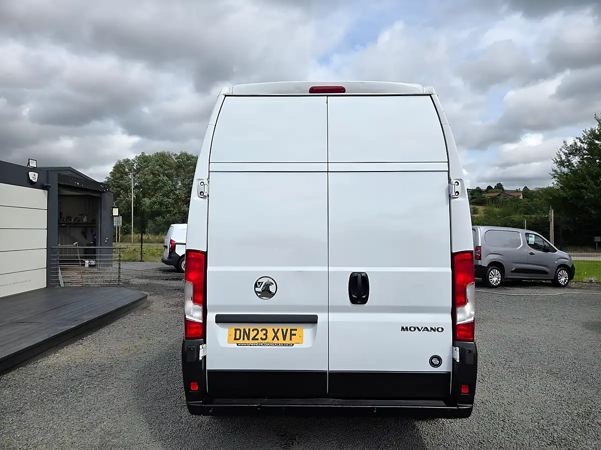 Used 2023 Vauxhall Movano Prime White - Interior and Exterior details 12