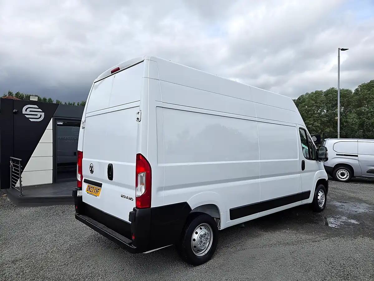 Used 2023 Vauxhall Movano Prime White - Interior and Exterior details 5