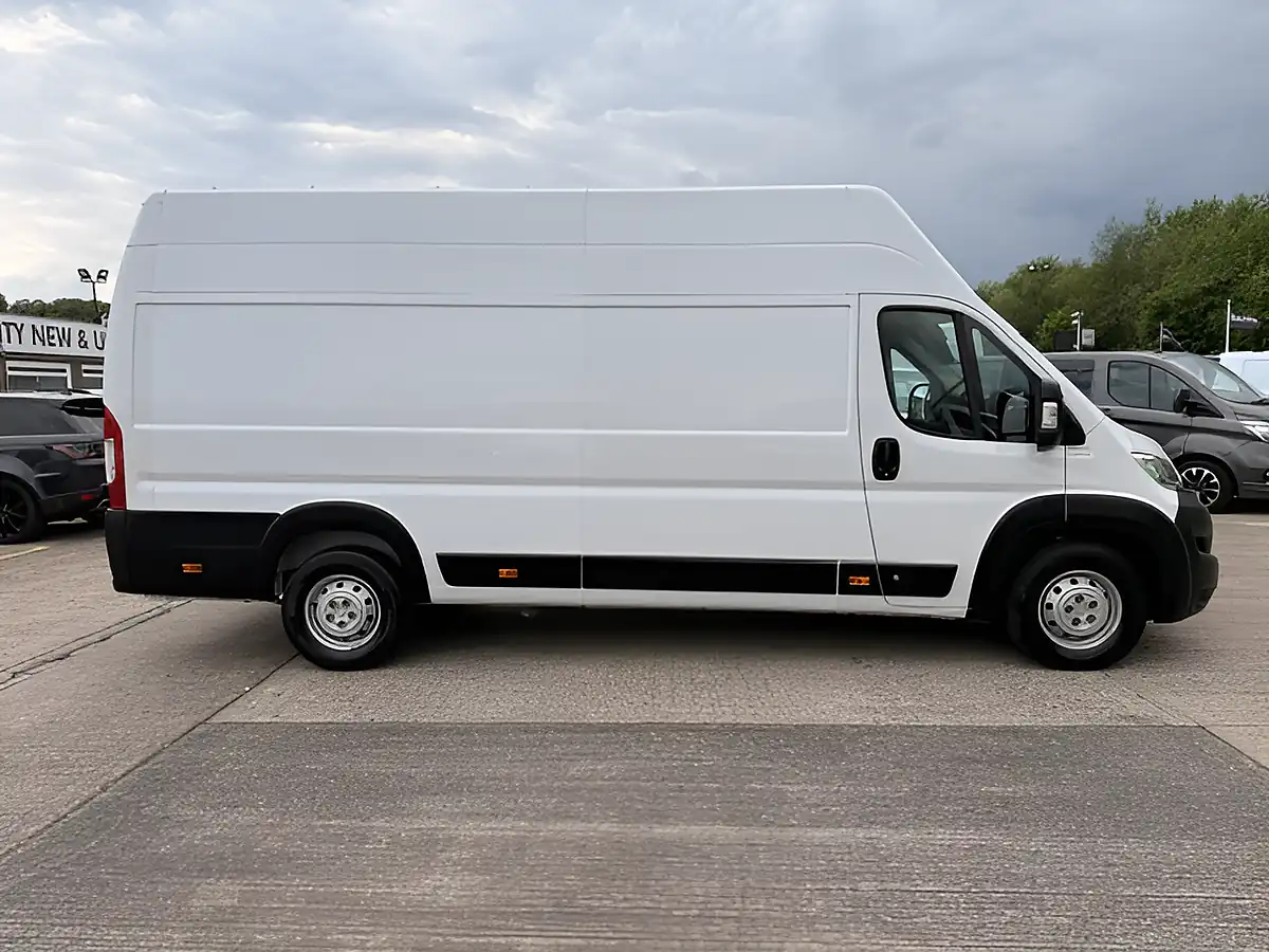 Used 2023 Vauxhall Movano Prime White - Interior and Exterior details 2