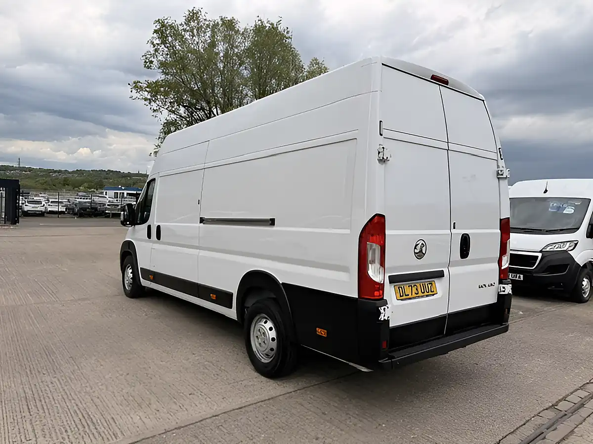 Used 2023 Vauxhall Movano Prime White - Interior and Exterior details 6