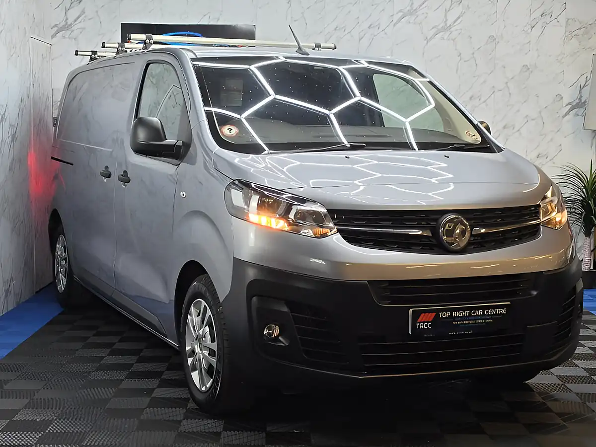 Used 2023 Vauxhall Vivaro 2700 Dynamic Grey - Front View