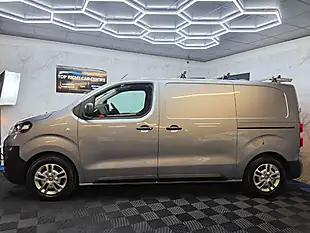 Used 2023 Vauxhall Vivaro 2700 Dynamic Grey - Interior and Exterior details 7
