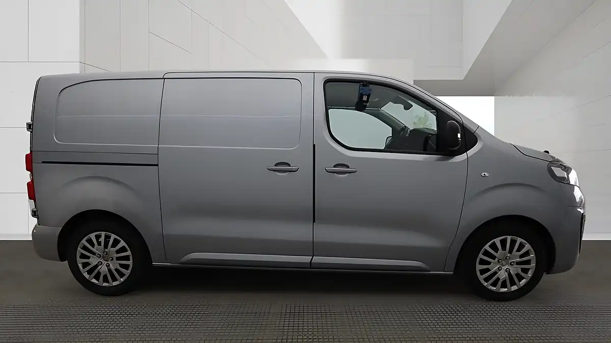 Used 2023 Vauxhall Vivaro 2700 Pro Nav Grey - Interior and Exterior details 6