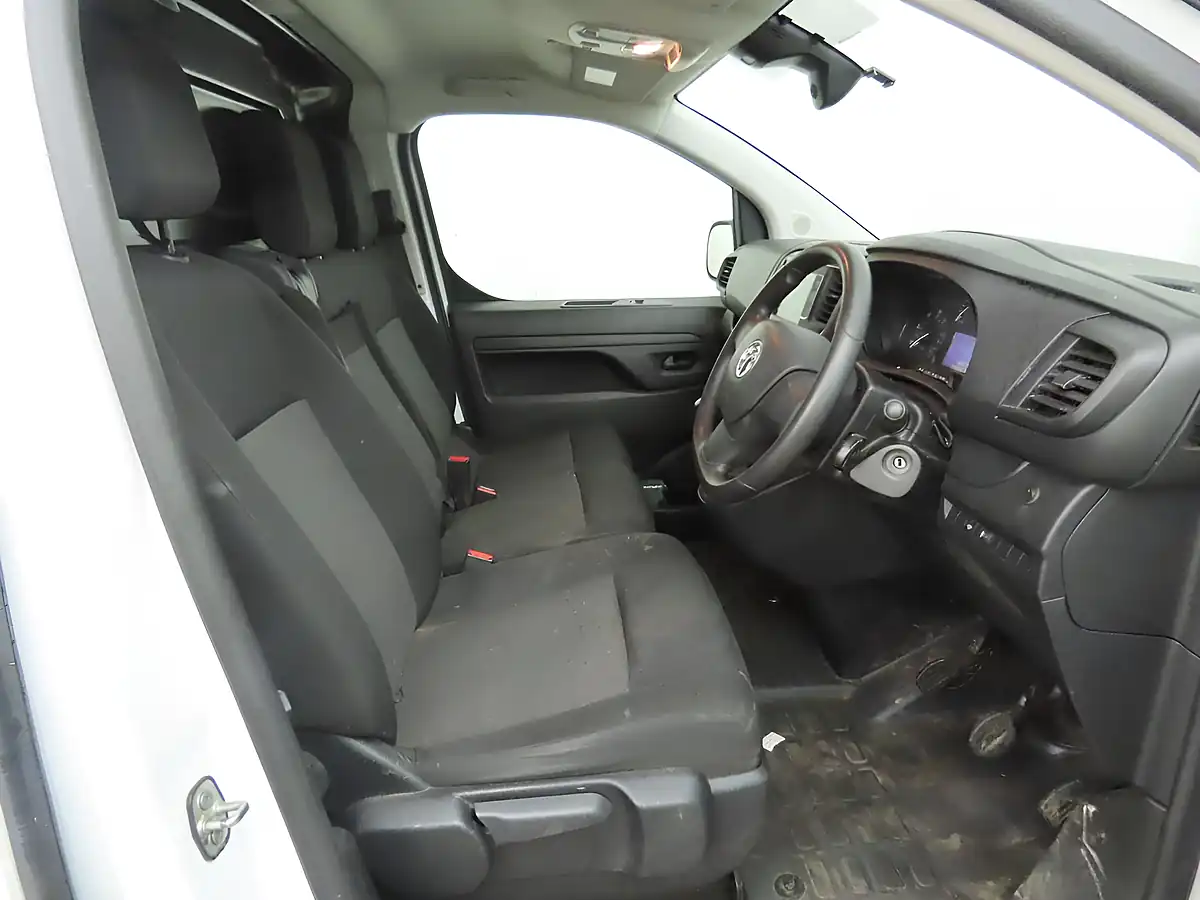 Used 2023 Vauxhall Vivaro 2700 Pro Panel Van White - Interior and Exterior details 10