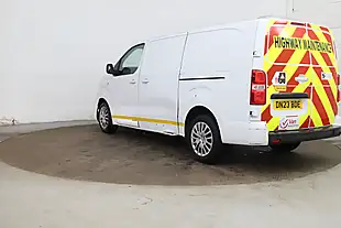Used 2023 Vauxhall Vivaro 2700 Pro Panel Van White - Interior and Exterior details 6