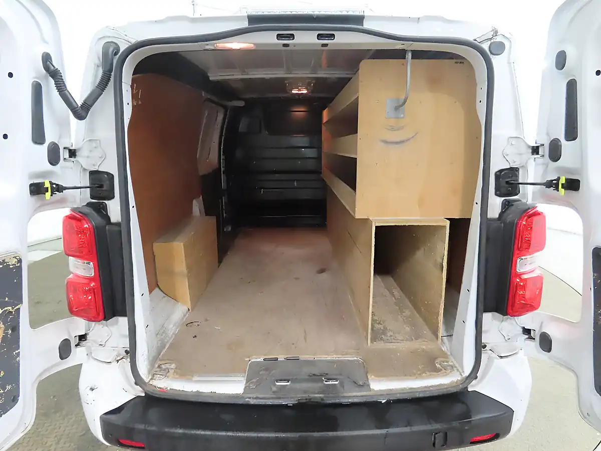 Used 2023 Vauxhall Vivaro 2700 Pro Panel Van White - Interior and Exterior details 9