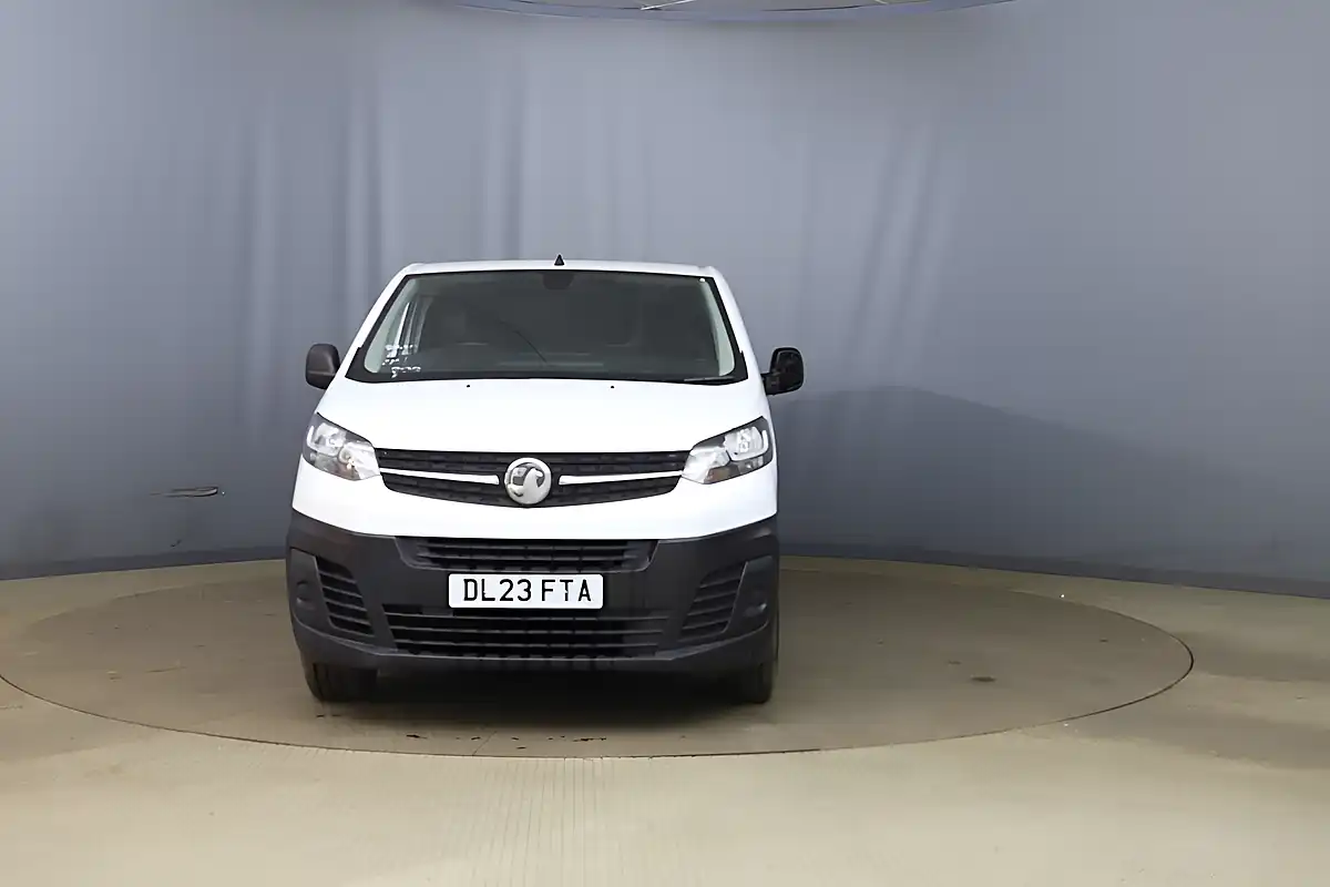 Used 2023 Vauxhall Vivaro 2900 Prime White - Front View