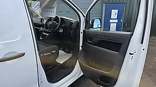 Used 2023 Vauxhall Vivaro 2900 Prime White - Interior and Exterior details 13